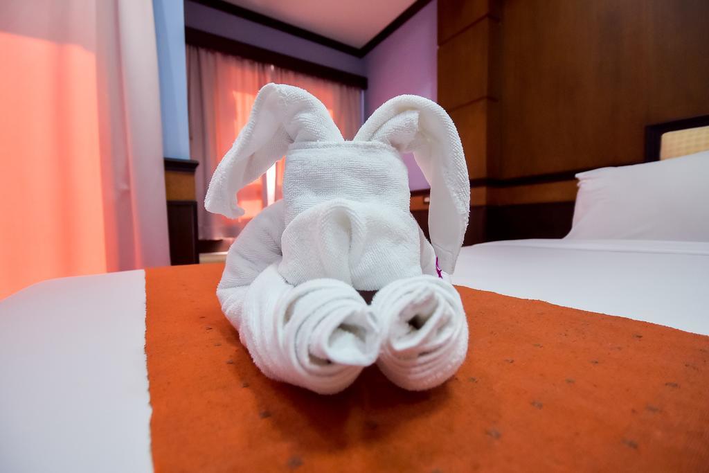 Season Palace Huahin Hotel Ча-Ам Экстерьер фото