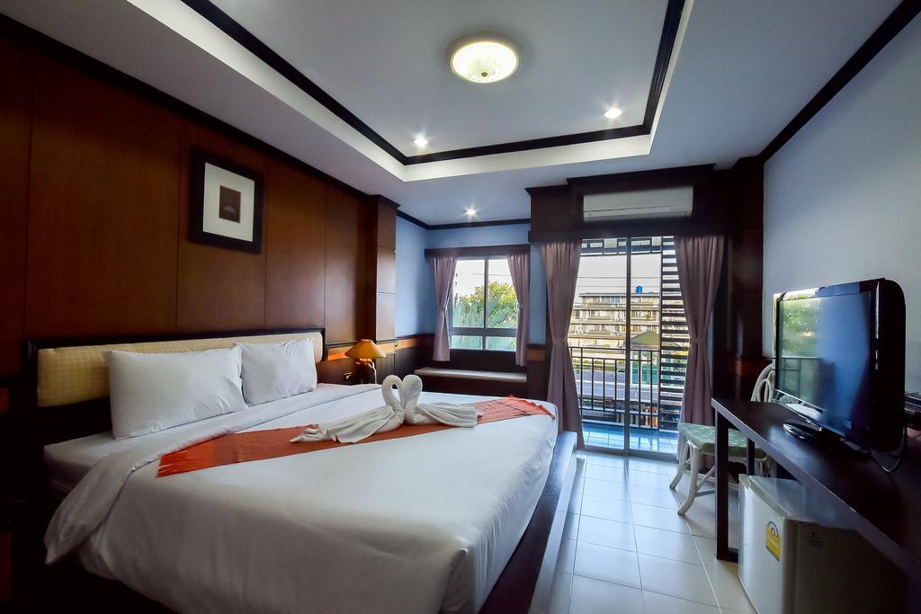 Season Palace Huahin Hotel Ча-Ам Экстерьер фото