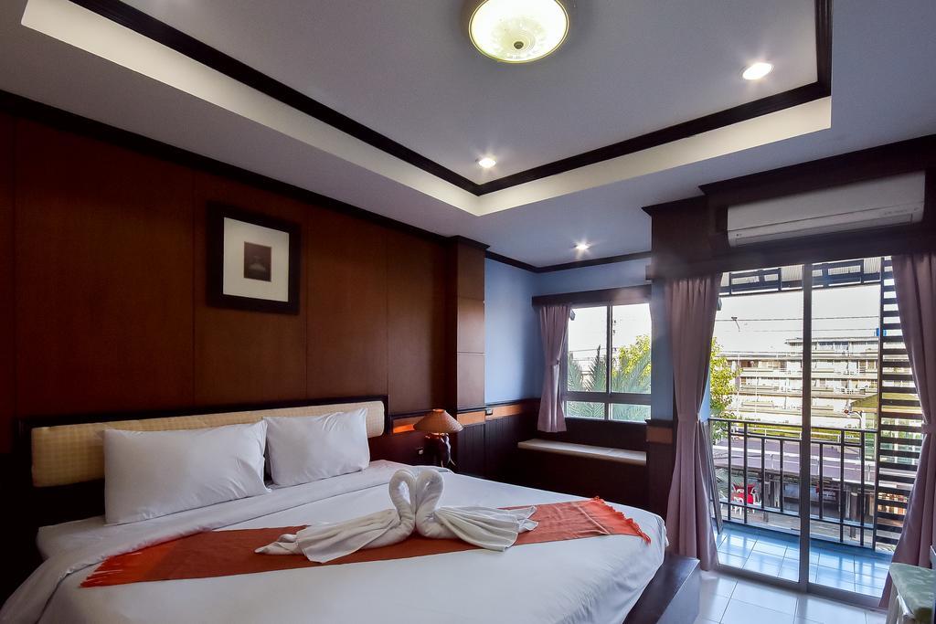 Season Palace Huahin Hotel Ча-Ам Экстерьер фото