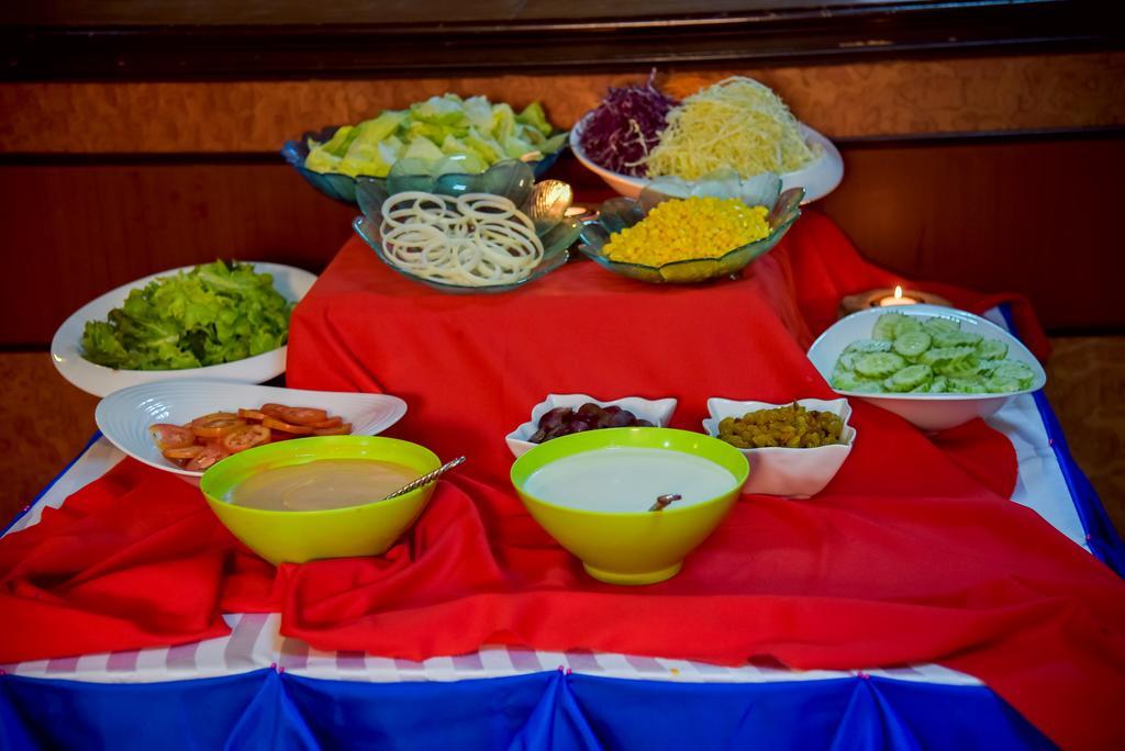 Season Palace Huahin Hotel Ча-Ам Экстерьер фото