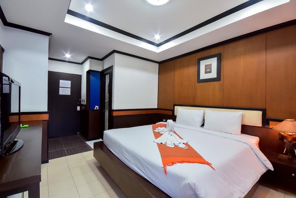 Season Palace Huahin Hotel Ча-Ам Экстерьер фото