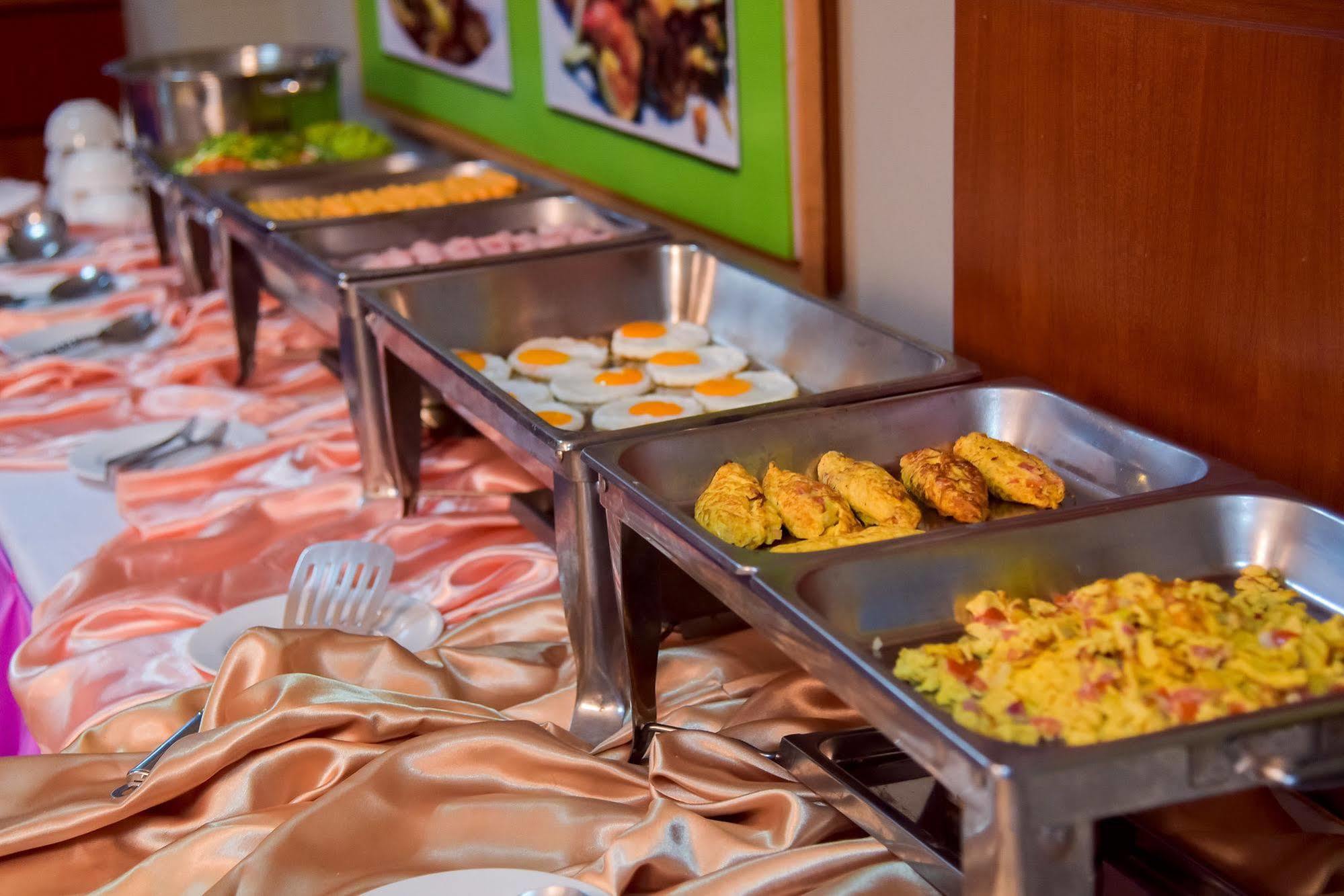 Season Palace Huahin Hotel Ча-Ам Экстерьер фото